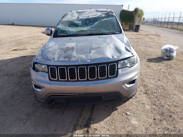 1C4RJEAGXHC888151 Jeep Grand Cherokee Laredo 4x2