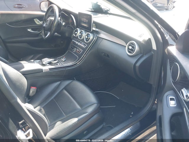 2016 Mercedes-benz C 300 მანქანა იყიდება აუქციონზე, vin: 55SWF4JB1GU148412, აუქციონის ნომერი: 44464779