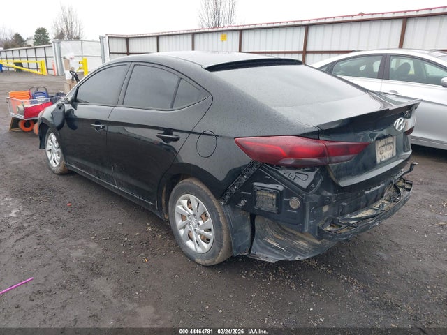 5NPD74LF8JH272563 Hyundai ELANTRA SE