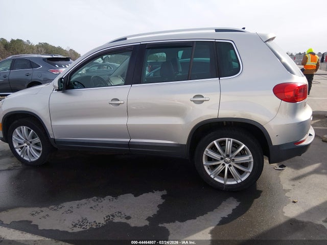 44464807 :رقم المزاد ، WVGBV7AX3CW584115 vin ، 2012 Volkswagen Tiguan Se مزاد بيع