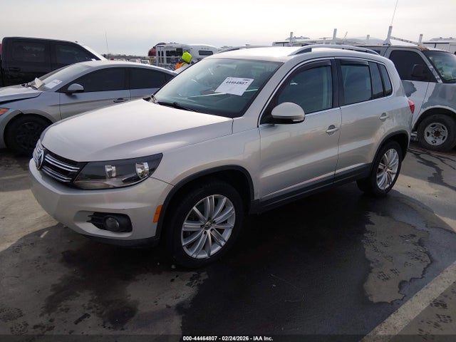 44464807 :رقم المزاد ، WVGBV7AX3CW584115 vin ، 2012 Volkswagen Tiguan Se مزاد بيع