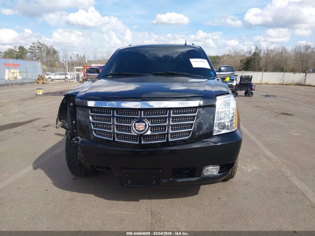 2014 Cadillac Escalade Esv Luxury მანქანა იყიდება აუქციონზე, vin: 1GYS4HEF8ER138181, აუქციონის ნომერი: 44464809