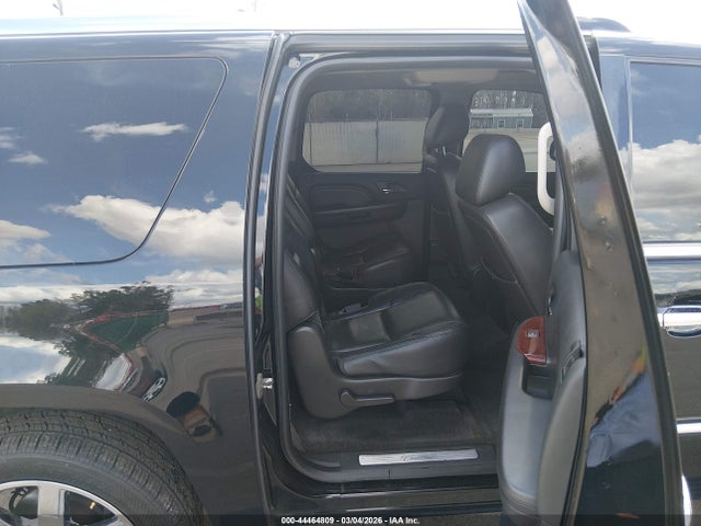 2014 Cadillac Escalade Esv Luxury მანქანა იყიდება აუქციონზე, vin: 1GYS4HEF8ER138181, აუქციონის ნომერი: 44464809
