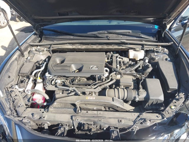 58ADA1C12RU045279 Lexus ES 300H
