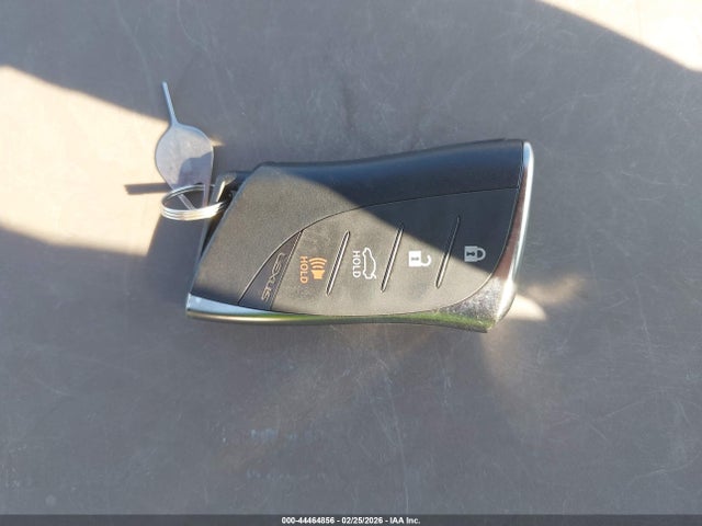 58ADA1C12RU045279 Lexus ES 300H