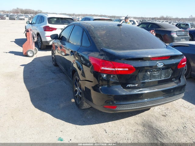 44464880 :رقم المزاد ، 1FADP3H23JL312775 vin ، 2018 Ford Focus Sel مزاد بيع