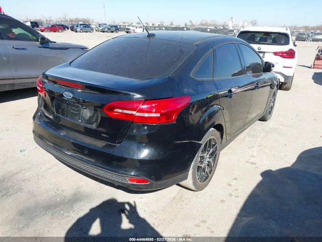 44464880 :رقم المزاد ، 1FADP3H23JL312775 vin ، 2018 Ford Focus Sel مزاد بيع