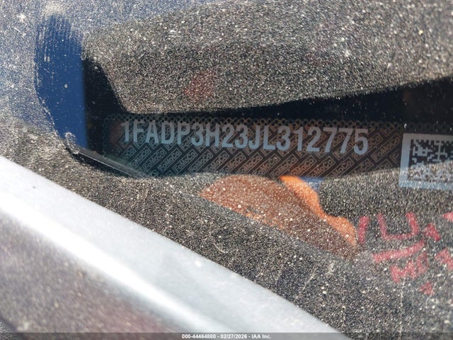 44464880 :رقم المزاد ، 1FADP3H23JL312775 vin ، 2018 Ford Focus Sel مزاد بيع