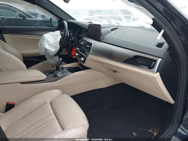 WBAJA7C55KWW06103 BMW 530i Xdrive