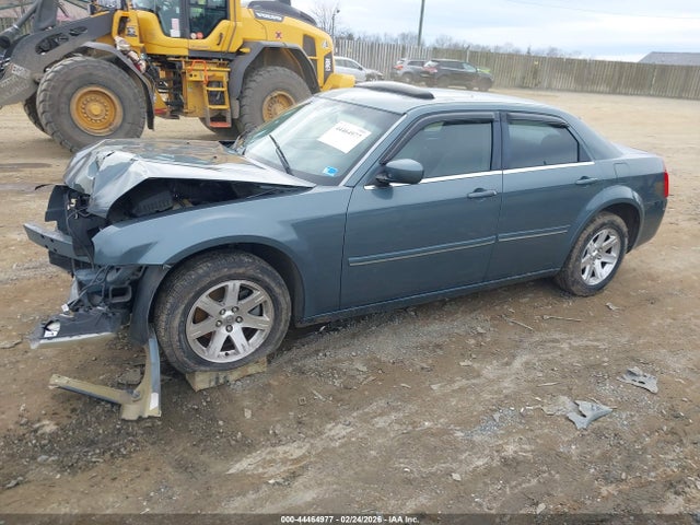 44464977 :رقم المزاد ، 2C3AA53G95H685761 vin ، 2005 Chrysler 300 Touring مزاد بيع
