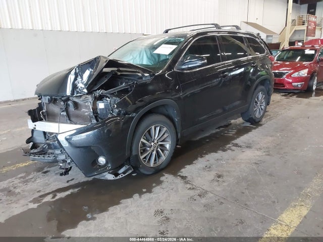 5TDJZRFHXKS570471 Toyota Highlander Xle