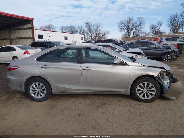 Продаж на аукціоні авто 2015 Toyota Camry Le, vin: 4T4BF1FK0FR489413, номер лоту: 44465002