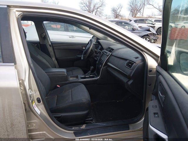 Продаж на аукціоні авто 2015 Toyota Camry Le, vin: 4T4BF1FK0FR489413, номер лоту: 44465002