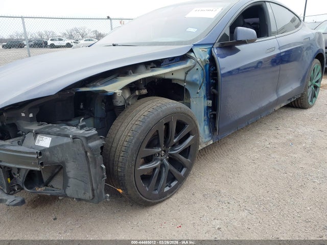 Продаж на аукціоні авто 2018 Tesla Model S 100d/75d/p100d, vin: 5YJSA1E24JF293426, номер лоту: 44465012