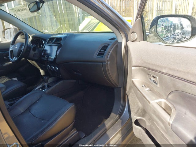 2018 MITSUBISHI OUTLANDER SPORT JA4AP4AW1JU000927 Photo 4