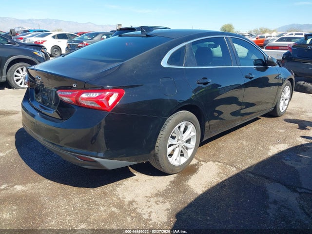 1G1ZD5STXKF202806 Chevrolet MALIBU LT