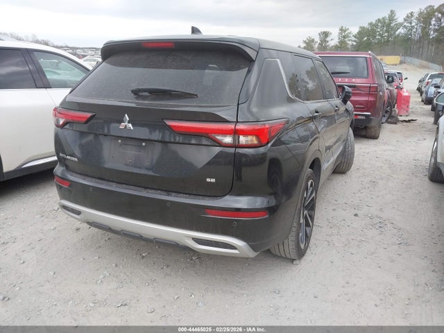 Продажа на аукционе авто 2022 Mitsubishi Outlander Black Edition 2wd/se 2.5 2wd/se Launch Edition 2wd, vin: JA4J3UA81NZ024893, номер лота: 44465025