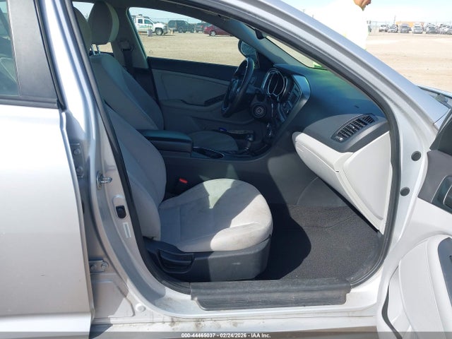5XXGM4A77FG373310 KIA Optima Lx