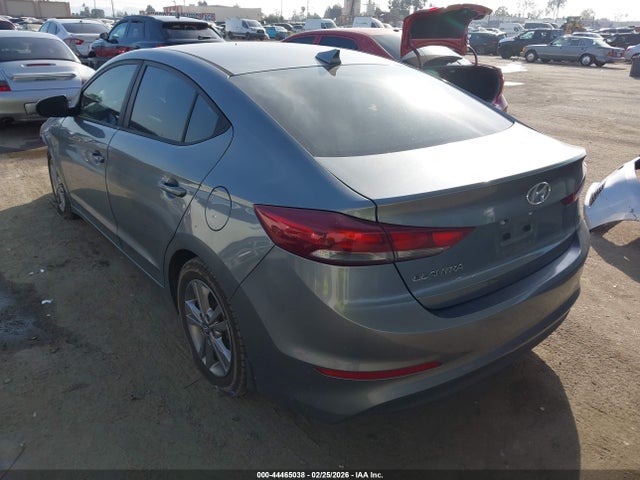 KMHD84LF8JU557083 Hyundai ELANTRA SEL