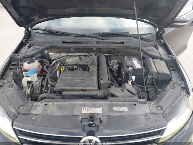 3VWDB7AJ4HM415744 Volkswagen Jetta 1.4t Se