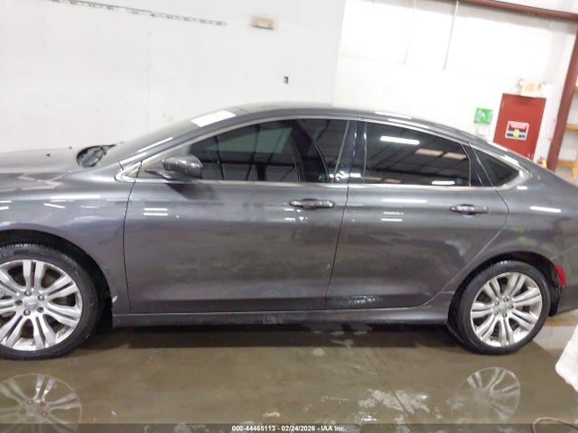 1C3CCCAB3FN673435 Chrysler 200 Limited
