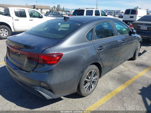 3KPF24ADXPE651926 KIA Forte Lxs