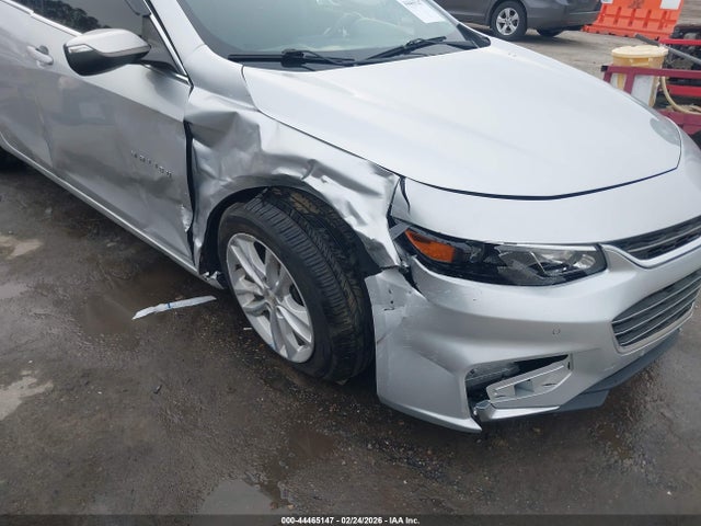 1G1ZD5ST1JF187644 Chevrolet MALIBU LT
