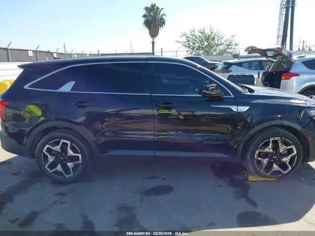 5XYRG4LCXMG002225 KIA SORENTO LX