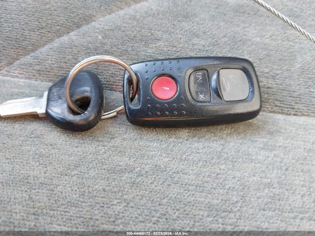 2000 Mazda Mpv Dx/es/lx მანქანა იყიდება აუქციონზე, vin: JM3LW28G9Y0104238, აუქციონის ნომერი: 44465172