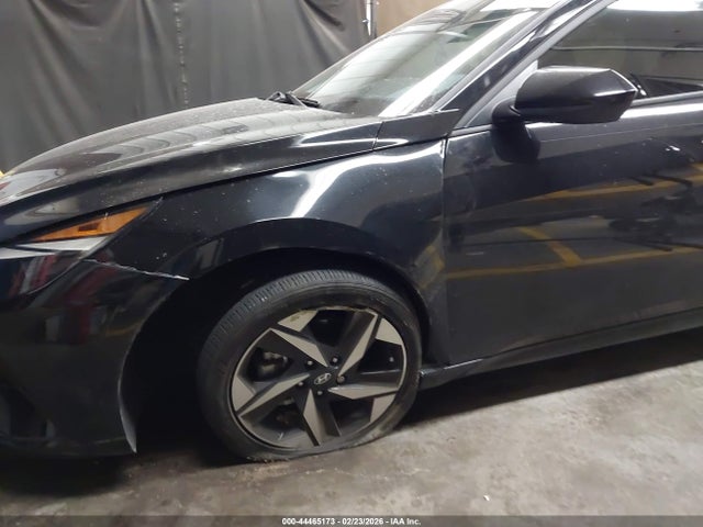 KMHLS4AG0PU544684 Hyundai ELANTRA SEL