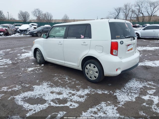 Scion Xb Release Series 2014 JTLZE4FE6EJ059689 Image 3