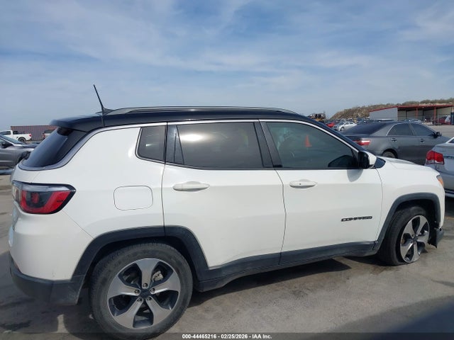 2018 Jeep Compass Latitude Fwd მანქანა იყიდება აუქციონზე, vin: 3C4NJCBB0JT271986, აუქციონის ნომერი: 44465216