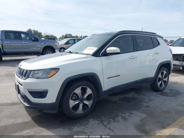 2018 Jeep Compass Latitude Fwd მანქანა იყიდება აუქციონზე, vin: 3C4NJCBB0JT271986, აუქციონის ნომერი: 44465216