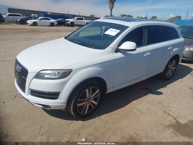 2015 Audi Q7 3.0t Premium მანქანა იყიდება აუქციონზე, vin: WA1LGAFE1FD016740, აუქციონის ნომერი: 44465262
