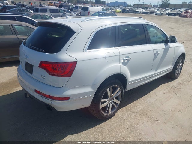 2015 Audi Q7 3.0t Premium მანქანა იყიდება აუქციონზე, vin: WA1LGAFE1FD016740, აუქციონის ნომერი: 44465262