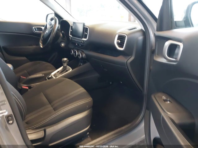2022 HYUNDAI VENUE KMHRC8A35NU167178 Photo 4