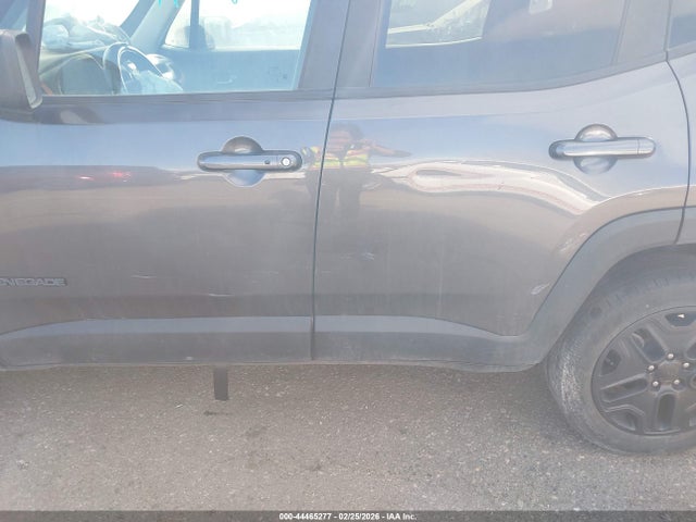 ZACNJBAB6LPL00233 Jeep Renegade Upland 4x4