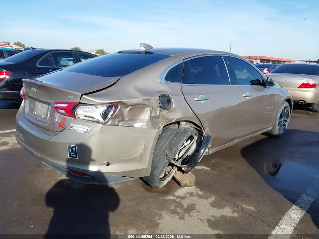1G1ZD5ST4NF131140 Chevrolet MALIBU LT