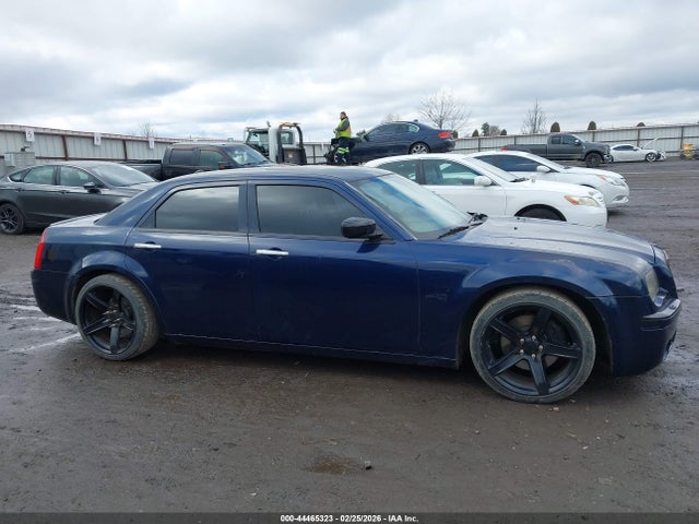 Продажа на аукционе авто 2006 Chrysler 300c, vin: 2C3KK63H96H107337, номер лота: 44465323