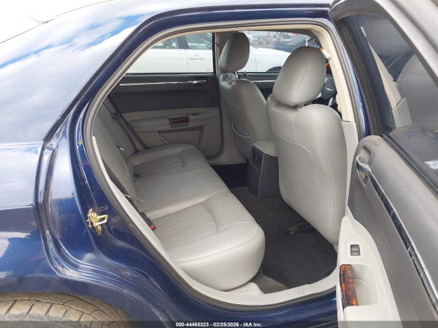 Продажа на аукционе авто 2006 Chrysler 300c, vin: 2C3KK63H96H107337, номер лота: 44465323