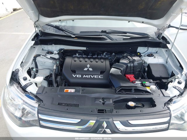 2014 MITSUBISHI OUTLANDER JA4JZ4AX3EZ001931 Photo 9