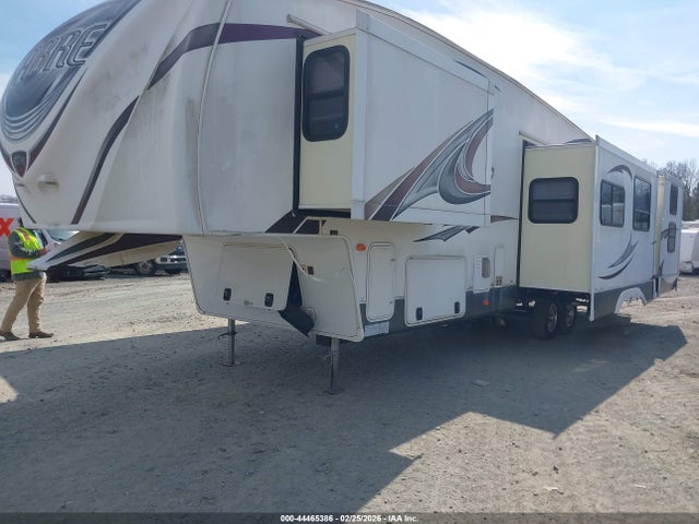 44465386 :رقم المزاد ، 4X4FPAM29D3006465 vin ، 2013 Forest River Sabre مزاد بيع