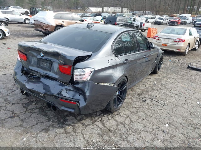 2015 BMW M3 WBS3C9C52FP806222 Photo 3