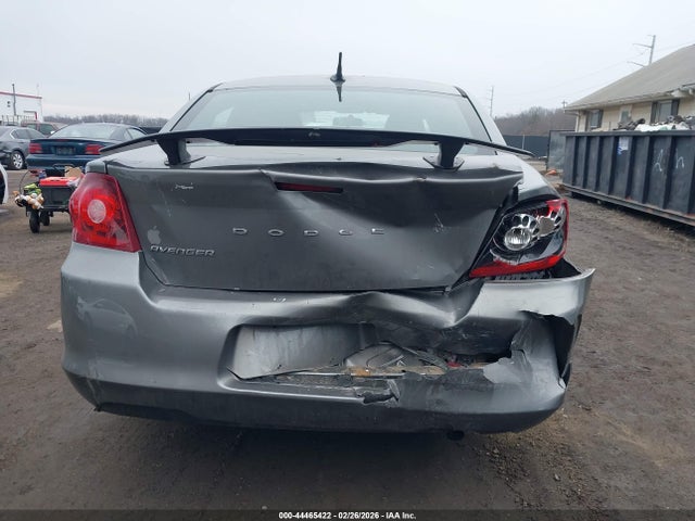 44465422 :رقم المزاد ، 1B3BD4FB3BN606252 vin ، 2011 Dodge Avenger Express مزاد بيع