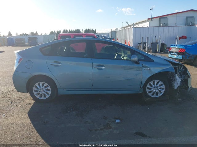Toyota Prius Plug-in Advanced 2014 JTDKN3DP7E3050757 Image 13