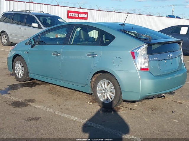 Toyota Prius Plug-in Advanced 2014 JTDKN3DP7E3050757 Image 3
