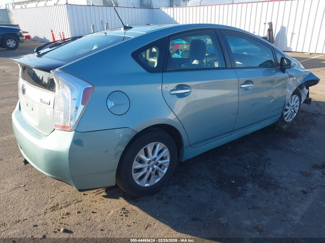 Toyota Prius Plug-in Advanced 2014 JTDKN3DP7E3050757 Image 4