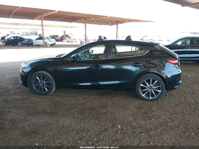 3MZBN1L30JM182798 Mazda Mazda3 Touring