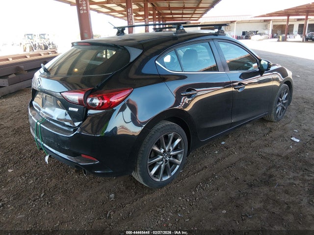 3MZBN1L30JM182798 Mazda Mazda3 Touring