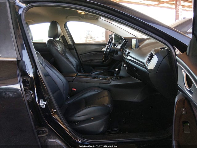 3MZBN1L30JM182798 Mazda Mazda3 Touring